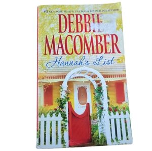 🍁2/$7🍁 Hannah's List by Debbie Macomber Soft Cover Book